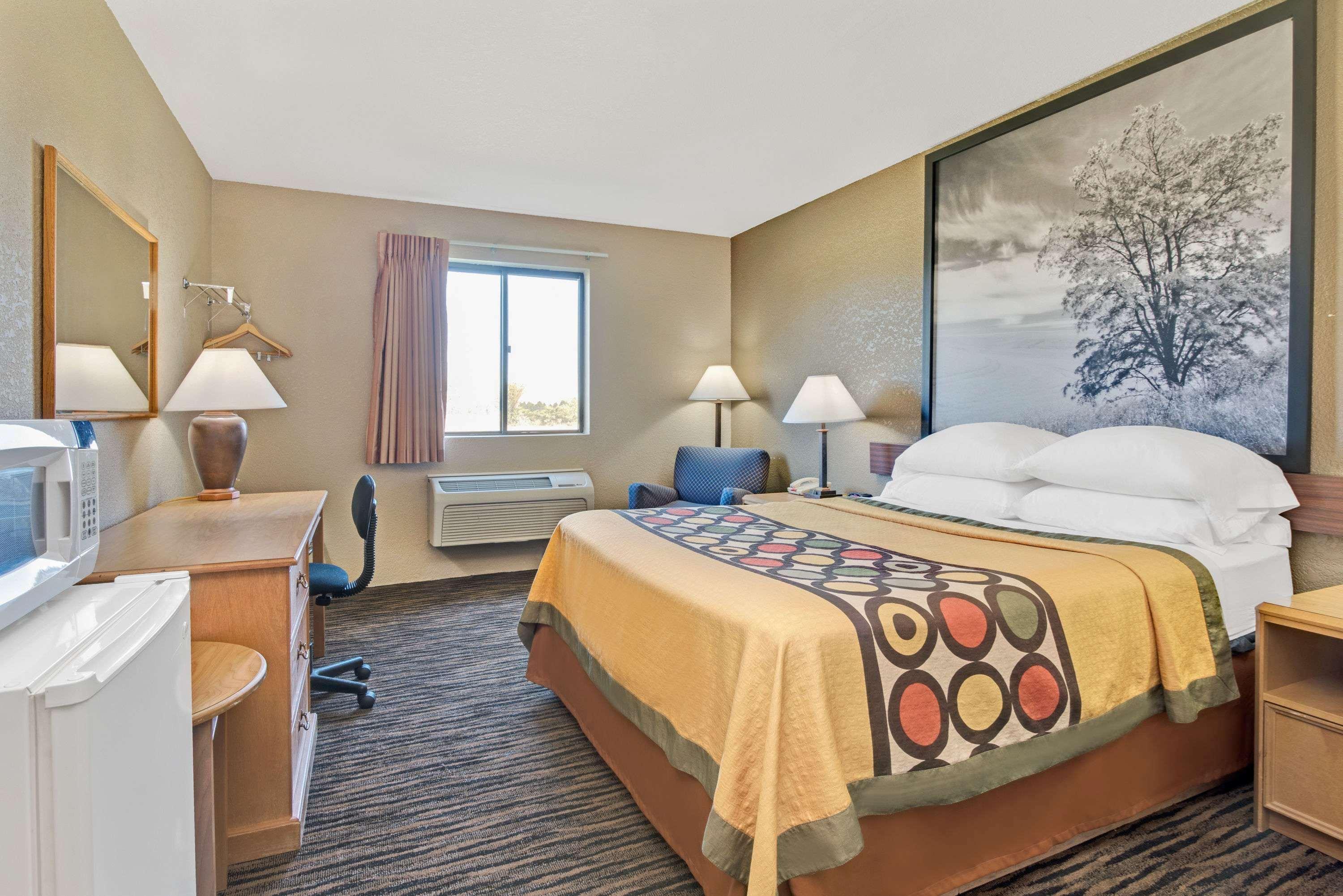 Super 8 By Wyndham Spokane/West Airway Heights Exterior foto